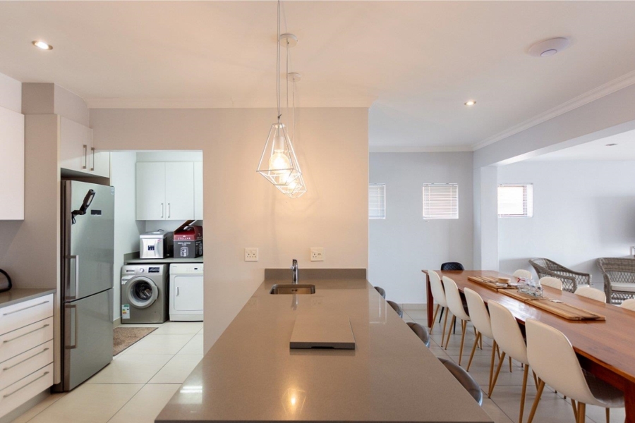 5 Bedroom Property for Sale in Calypso Beach Western Cape